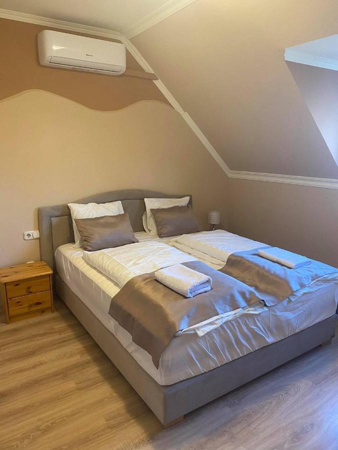 La Curia Panzio Bed & Breakfast Dunaszeg Екстериор снимка