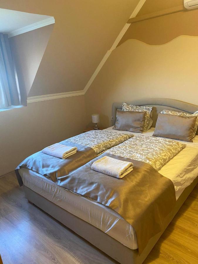 La Curia Panzio Bed & Breakfast Dunaszeg Екстериор снимка
