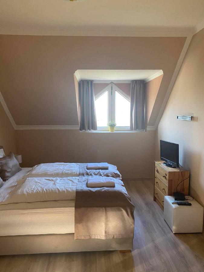 La Curia Panzio Bed & Breakfast Dunaszeg Екстериор снимка